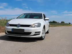 Weiß Gebraucht 2014 VW Golf VII Limousine | 9.000 € (Guter Preis)