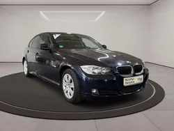 Blau Gebraucht 2010 BMW 318 Comfort Edition Limousine | 5.990 € (Fairer Preis)