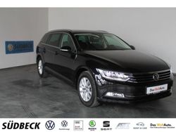 Deep black perleffekt (metallic) Gebraucht 2017 VW Passat Comfortline Kombi | 21.990 €