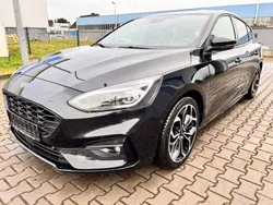 Schwarz Gebraucht 2020 Ford Focus ST-Line Limousine | 10.750 € (Guter Preis)