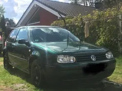 Grün Gebraucht 2002 VW Golf IV Limousine | 1.999 € (Etwas zu teuer)