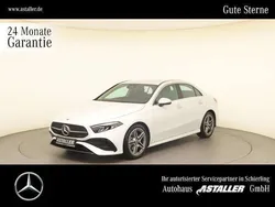 Digitalweiß Gebraucht 2024 Mercedes A200 AMG line Limousine | 33.899 € (Fairer Preis)