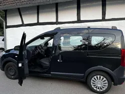 Schwarz Gebraucht 2017 Dacia Dokker Ambiance Van | 7.100 € (Guter Preis)
