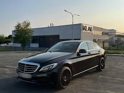 Schwarz Gebraucht 2015 Mercedes C250 Limousine | 14.000 € (Guter Preis)