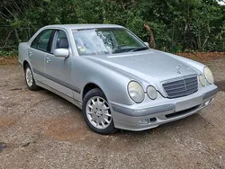 Silber Gebraucht 2001 Mercedes E270 Elegance Limousine | 3.799 € (Superpreis)