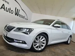 Weiß Gebraucht 2016 Skoda Superb Style Kombi | 19.500 € (Etwas zu teuer)