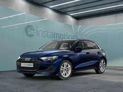 Blau Gebraucht 2024 Audi A3 Sportback Sport Limousine | 35.059 € (Guter Preis)
