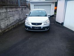 Silber Gebraucht 2006 Kia Rio Sport Kleinwagen | 3.000 €