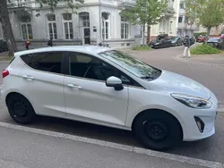 Weiß Gebraucht 2018 Ford Fiesta Kleinwagen | 10.500 € (Fairer Preis)