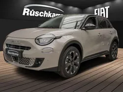 Beige Neu 2025 Fiat 600E La Prima SUV | 43.789 €