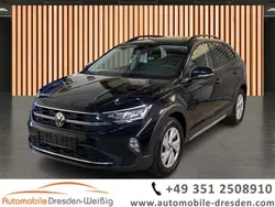 Schwarz deep black perleffekt (metallic) Gebraucht 2023 VW Taigo Life SUV | 17.980 € (Superpreis)