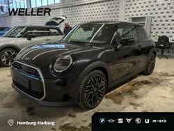 Midnight black ii (schwarz) Gebraucht 2024 Mini Cooper S Favoured Kleinwagen | 32.650 € (Etwas zu teuer)