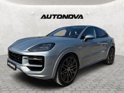 Silber Gebraucht 2024 Porsche Cayenne SUV | 97.699 € (Guter Preis)