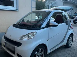 Weiß Gebraucht 2011 Smart ForTwo Coupé Kleinwagen | 2.800 € (Fairer Preis)
