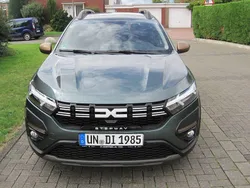 Grün Gebraucht 2025 Dacia Sandero Extreme Kleinwagen | 19.300 € (Fairer Preis)
