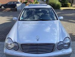 Gebraucht 2002 Mercedes C200 Elegance Limousine | 4.444 € (Fairer Preis)