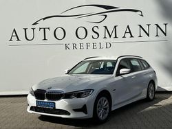 Weiß Gebraucht 2022 BMW 320e Sport Line Kombi | 23.800 € (Guter Preis)