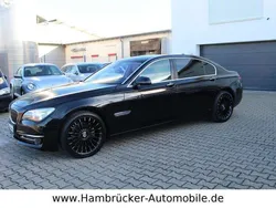 Black sapphire metallic Gebraucht 2013 BMW 730 Limousine | 18.900 € (Fairer Preis)