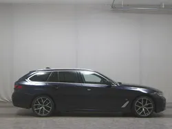 Schwarz Gebraucht 2021 BMW 520 M Sport Kombi | 28.480 € (Fairer Preis)