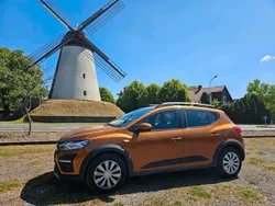 Gold Gebraucht 2022 Dacia Sandero Stepway Kleinwagen | 10.700 € (Superpreis)