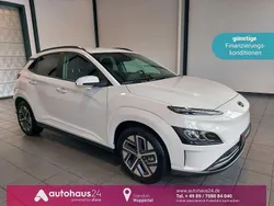 Weiß Gebraucht 2023 Hyundai Kona Trend SUV | 20.490 € (Guter Preis)