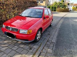 Rot Gebraucht 1996 VW Polo Kleinwagen | 1.200 € (Teuer)