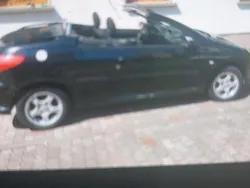 Schwarz Gebraucht 2003 Peugeot 206 CC Cabrio | 1.000 €