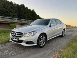 Silber Gebraucht 2013 Mercedes E220 Limousine | 12.999 € (Etwas zu teuer)