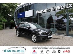 Schwarz metallic Gebraucht 2024 Volvo XC40 Core SUV | 37.990 € (Etwas zu teuer)