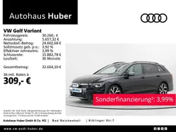 Deep black perleffekt Gebraucht 2023 VW Golf VIII R-line Kombi | 29.390 € (Fairer Preis)