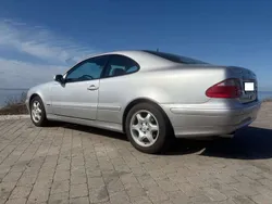 Silber Gebraucht 2001 Mercedes CLK230 Avantgarde Coupé | 9.000 € (Teuer)