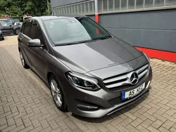 Grau Gebraucht 2017 Mercedes 200 Limousine | 16.990 € (Fairer Preis)