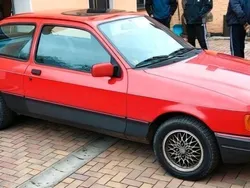 Rot Gebraucht 1988 Ford Sierra Coupé | 1.900 €