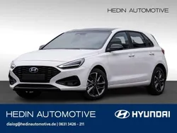 Weiß Neu 2024 Hyundai i30 Advantage Limousine | 26.890 € (Fairer Preis)