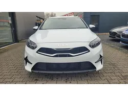 Neu 2024 Kia Ceed Sportswagon 3 Kombi | 24.240 € (Guter Preis)