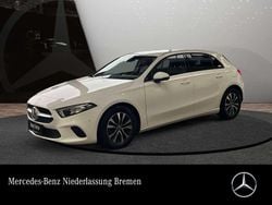 Weiß Gebraucht 2022 Mercedes A180 Style Limousine | 20.890 € (Fairer Preis)