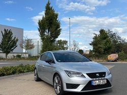 Silber Gebraucht 2015 Cupra Leon Limousine | 15.400 € (Fairer Preis)