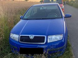 Blau Gebraucht 2004 Skoda Fabia Kleinwagen | 1.390 € (Fairer Preis)