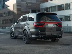 Grau Gebraucht 2021 Dodge Durango SUV | 155.000 €