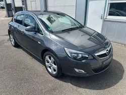 Grau Gebraucht 2010 Opel Astra Sport Limousine | 3.990 € (Etwas zu teuer)