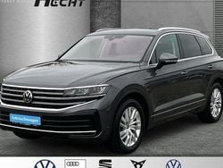 Grau Gebraucht 2024 VW Touareg Elegance SUV | 51.590 € (Guter Preis)