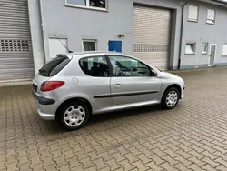 Silber Gebraucht 2006 Peugeot 206 Filou Limousine | 1.100 € (Guter Preis)