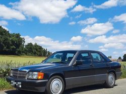Grau Gebraucht 1991 Mercedes 190 Limousine | 9.500 €
