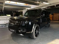 Schwarz Gebraucht 2023 Land Rover Defender SUV | 120.900 € (Teuer)