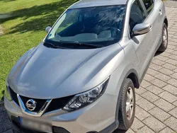 Silber Gebraucht 2016 Nissan Qashqai Visia SUV | 10.700 € (Guter Preis)