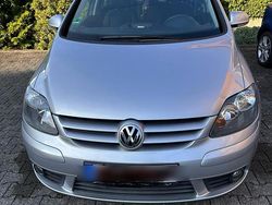 Grau Gebraucht 2005 VW Golf Limousine | 4.299 € (Fairer Preis)