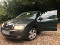 Grün Gebraucht 2001 Skoda Fabia Kombi | 1.200 € (Etwas zu teuer)