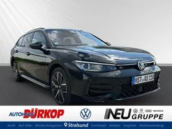 Schwarz Gebraucht 2025 VW Passat R-line Kombi | 64.900 €