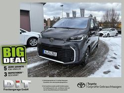 Titanium grey metallic Gebraucht 2024 Toyota Proace Verso Team Kombi | 34.590 € (Fairer Preis)