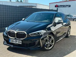 Schwarz Gebraucht 2022 BMW M135 Performance Kleinwagen | 31.999 € (Superpreis)
